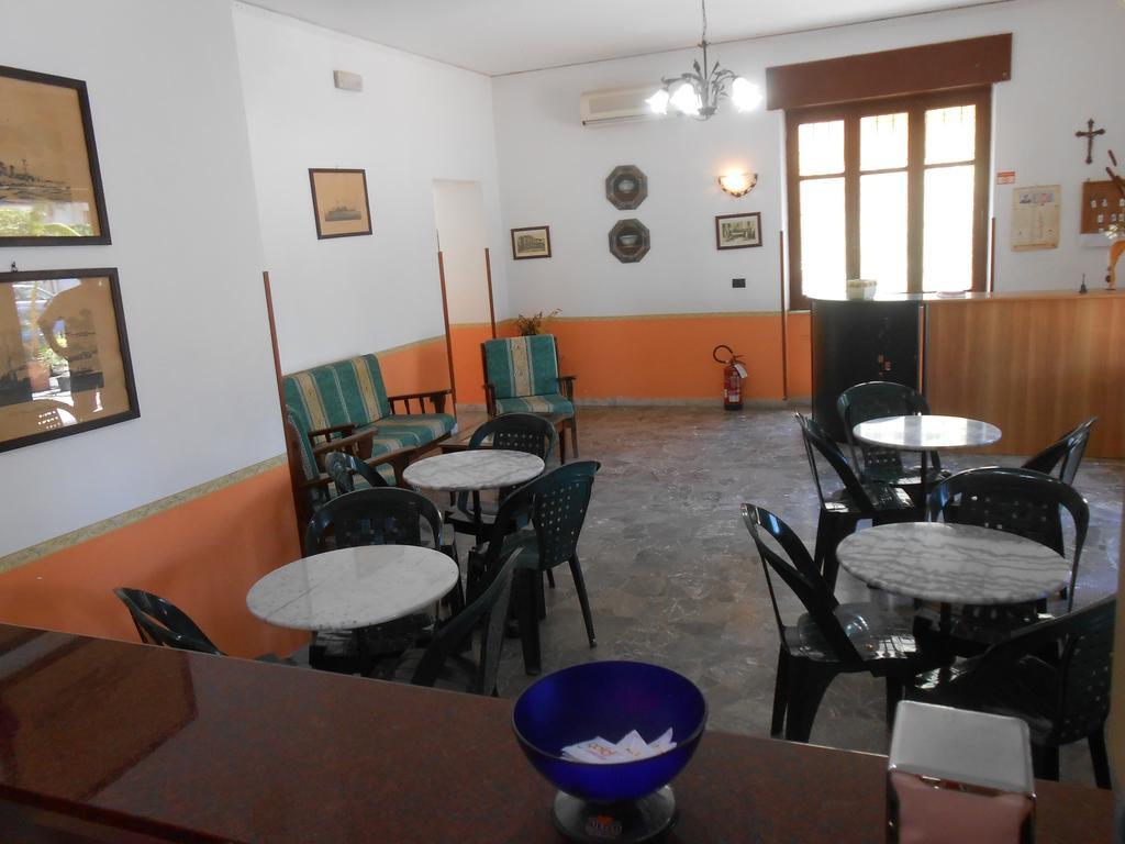 Albergo Il Terrazzino Вибо Валентия Марина Екстериор снимка