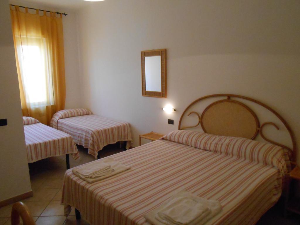 Albergo Il Terrazzino Вибо Валентия Марина Стая снимка