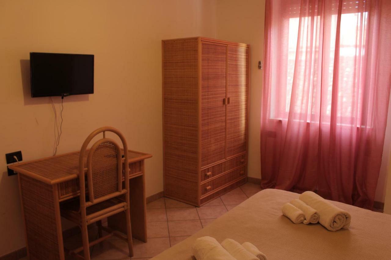 Albergo Il Terrazzino Вибо Валентия Марина Екстериор снимка