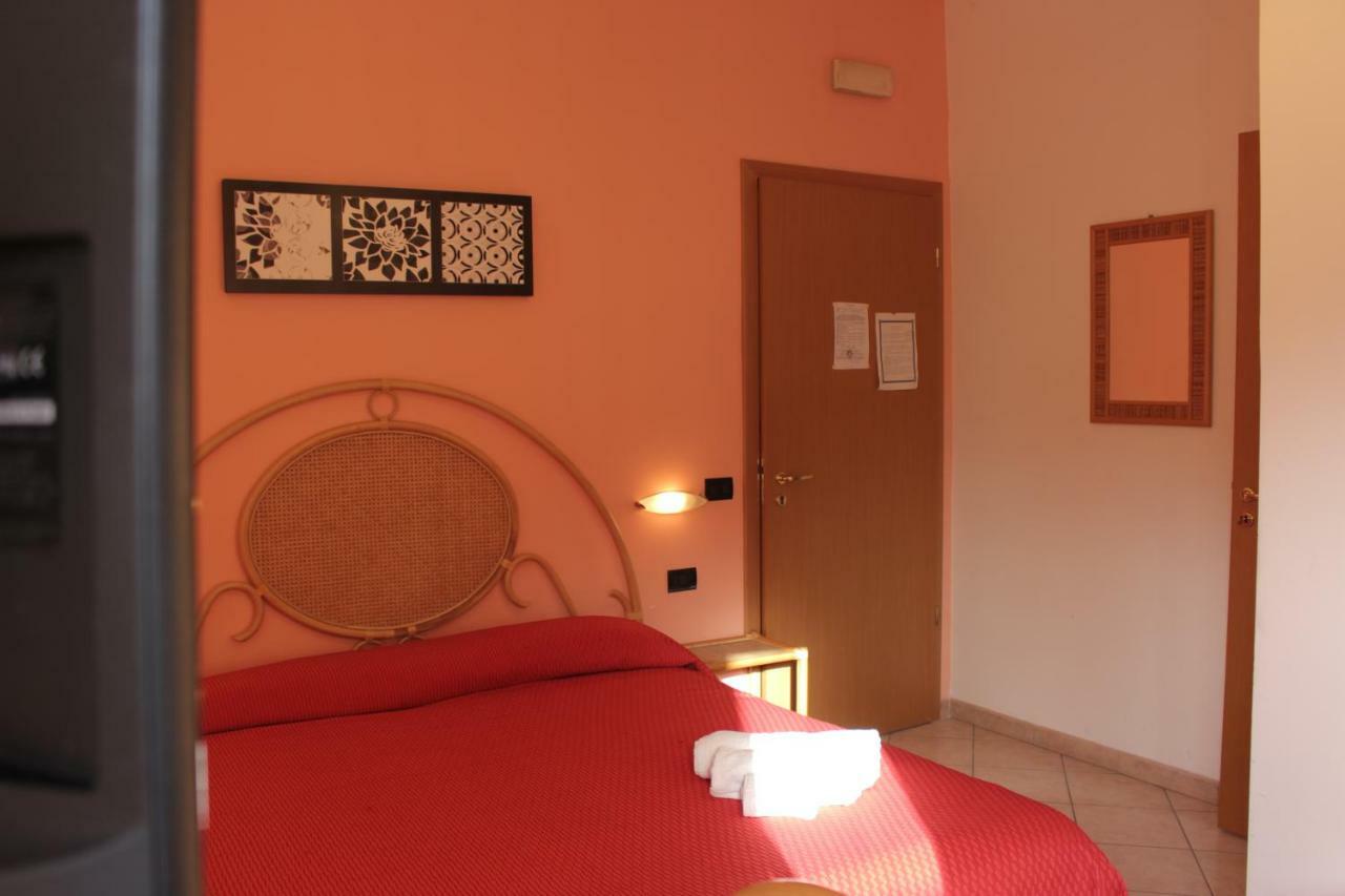 Albergo Il Terrazzino Вибо Валентия Марина Екстериор снимка